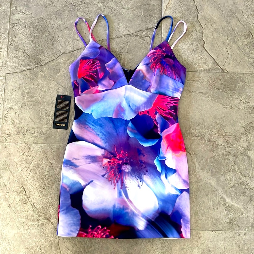 NWT Bebe bright floral print mini dress